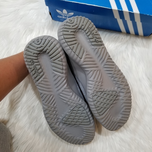 Adidas Tubular Shadow Sneakers Color Gray With Silver Glitter SIZE 8 Women..... - Picture 8 of 10